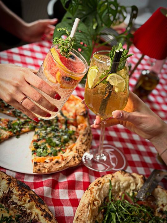 Ľubovoľné 3 pizze za 21 €