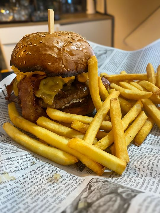 Burger + hranolky zdarma