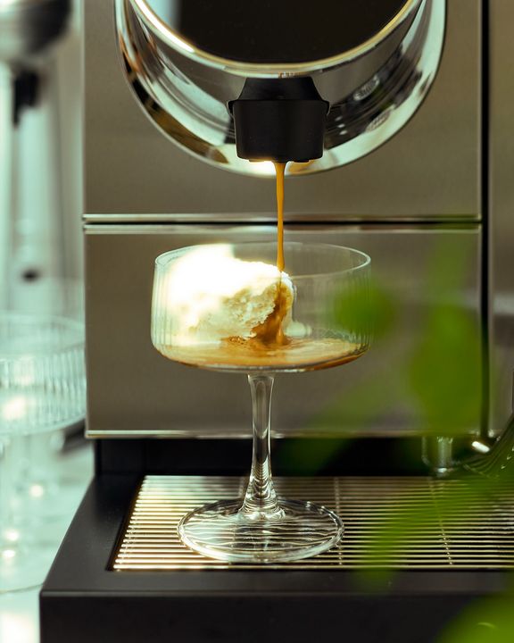 Affogato: Káva k gelatu grátis