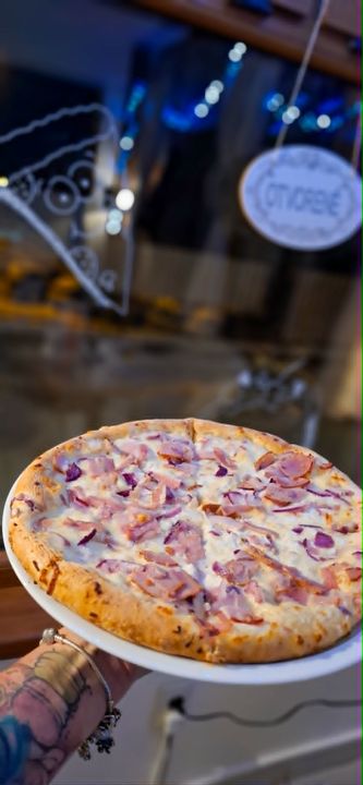 Pizza + veľký nápoj zadarmo